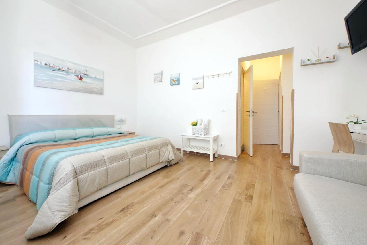 B&B Felicioni Fiumicino Bagian luar foto