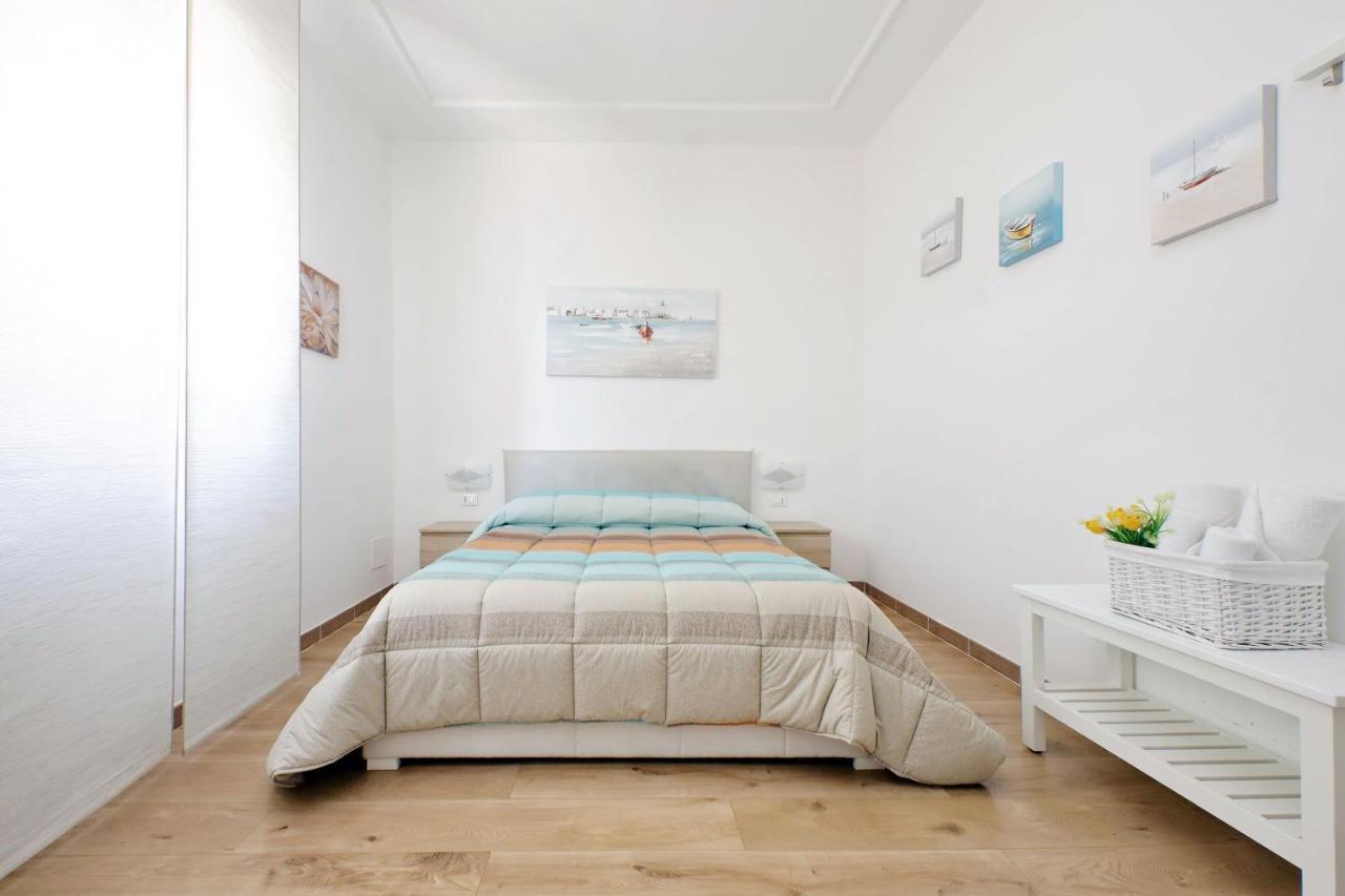 B&B Felicioni Fiumicino Bagian luar foto