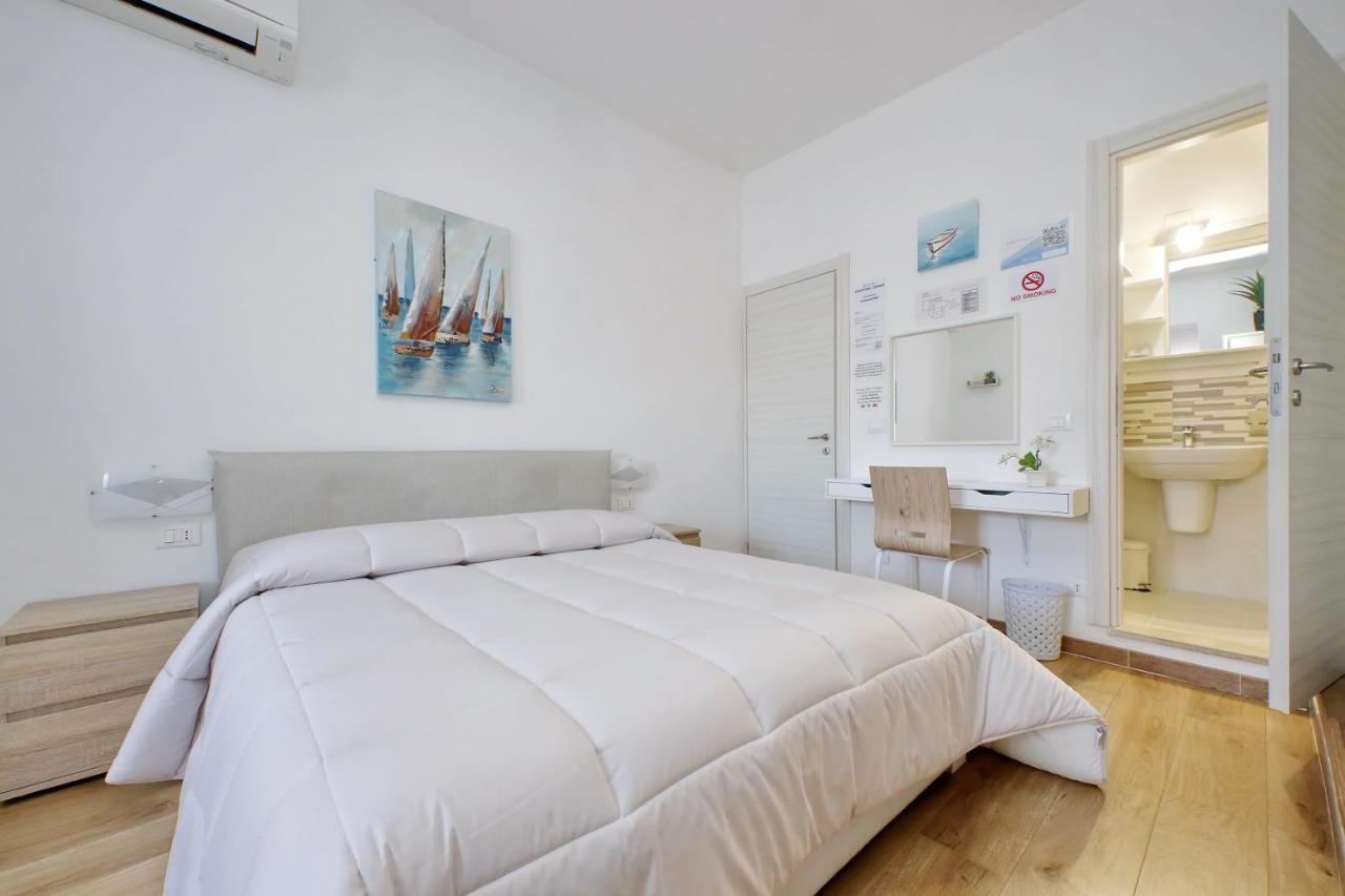 B&B Felicioni Fiumicino Bagian luar foto