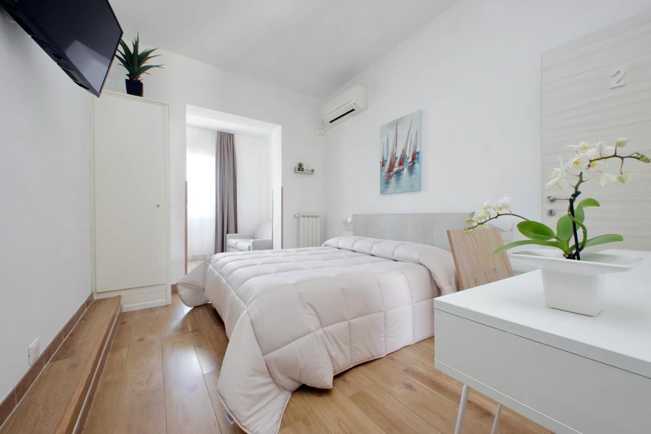 B&B Felicioni Fiumicino Bagian luar foto