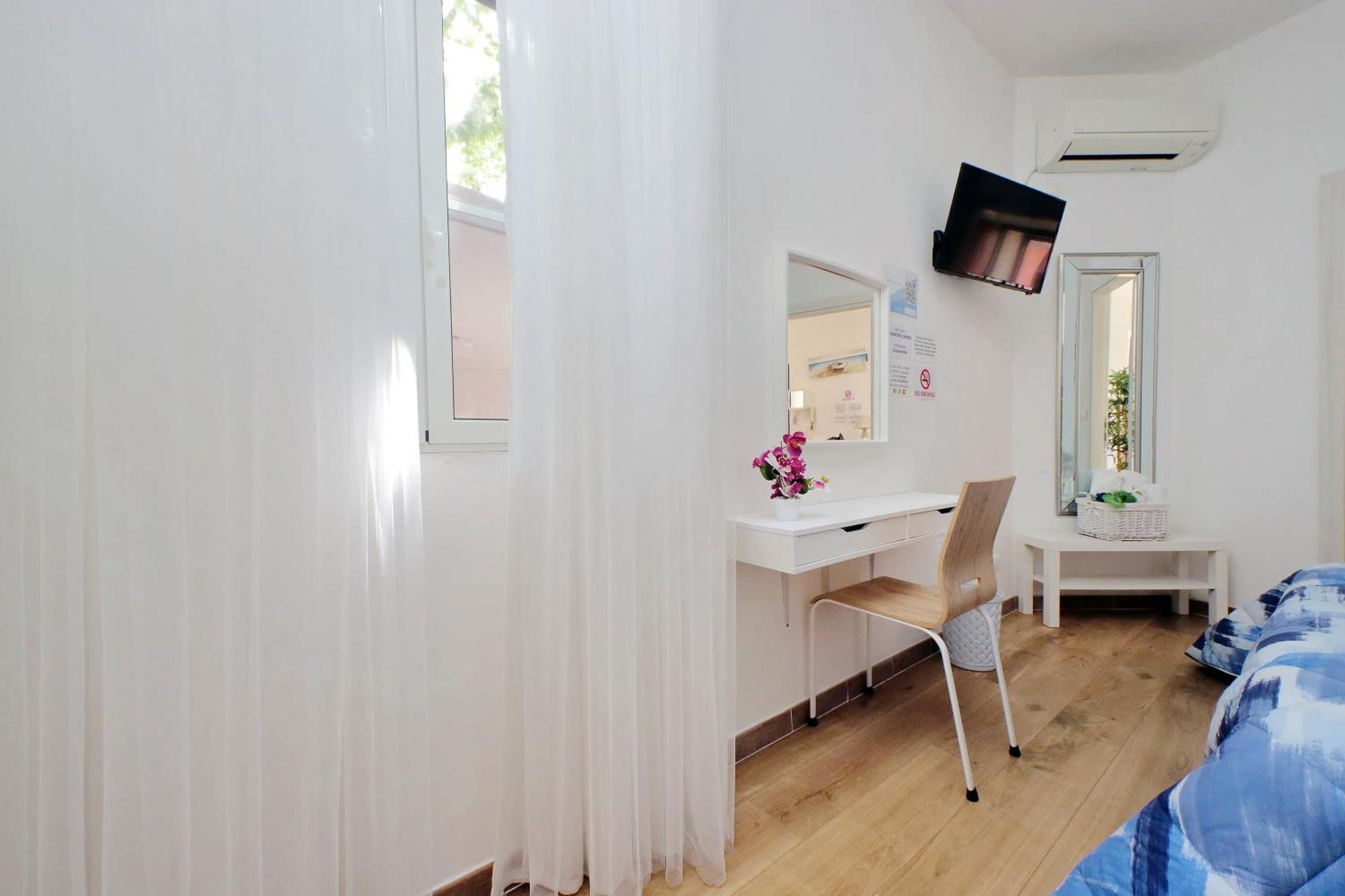 B&B Felicioni Fiumicino Bagian luar foto